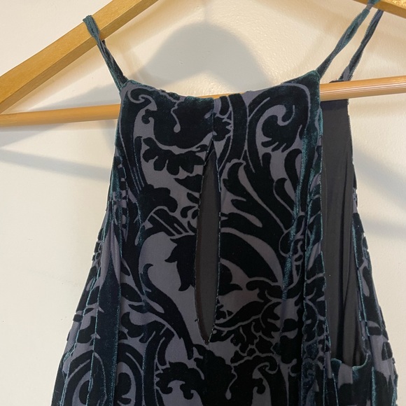 Deep Green Velvet Fit and Flare Mini Dress from Aqua by Bloomingdale’s - Picture 4 of 5